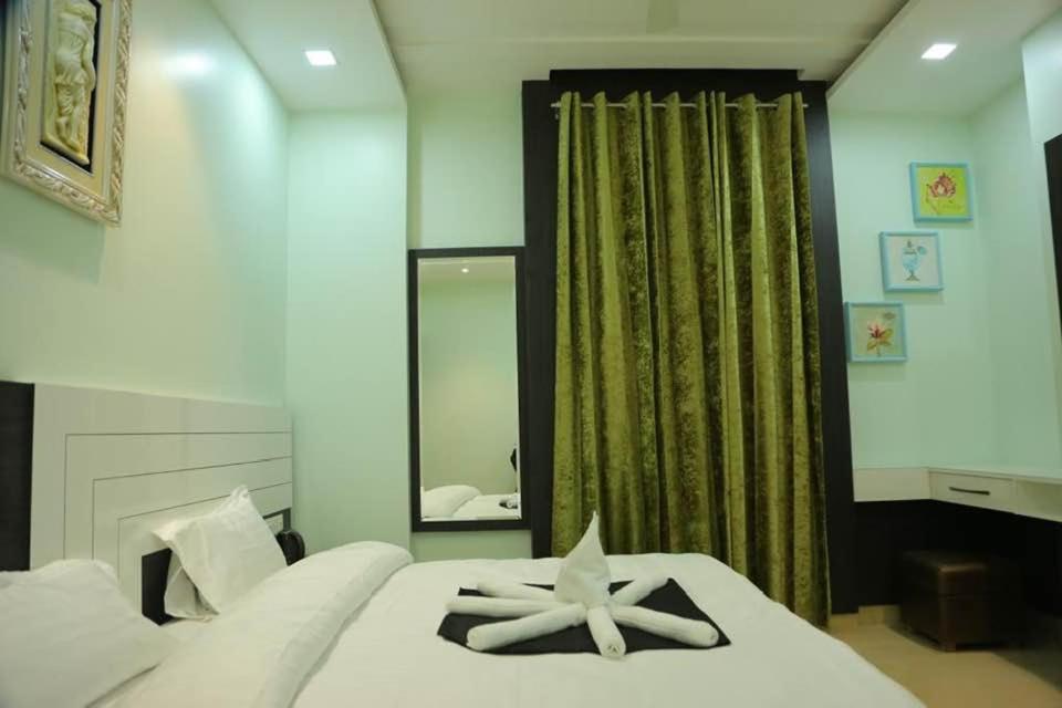 Gangānagar Amor Hotel מראה חיצוני תמונה